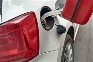 伊川24小时救援车收费标准